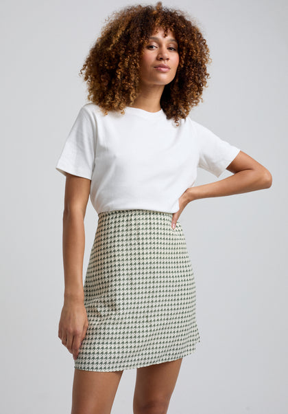 Sadie Houndstooth Mini Skirt in Green