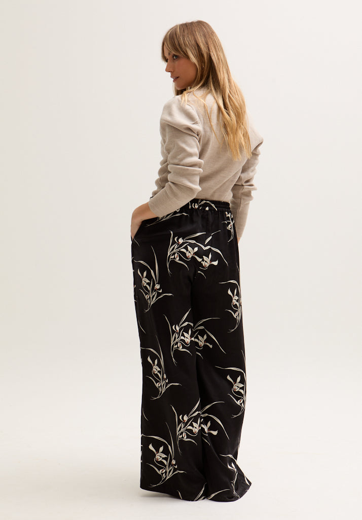 womens Wide Leg Large Floral Print satin Trouser In Black -5