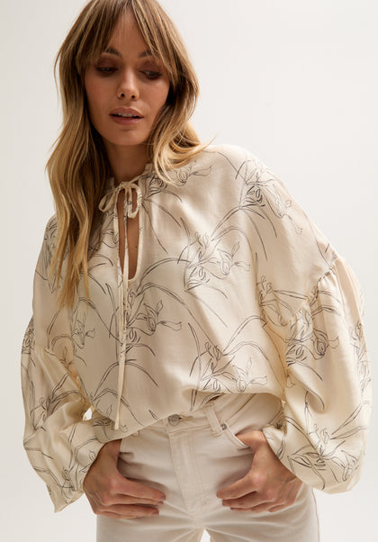 Rosetti Billowy Sleeves Hand Drawn Floral Print Blouse In Cream