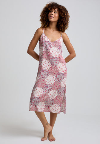 Rosie V-Neck Aster Patchwork Print Nightie In Pink