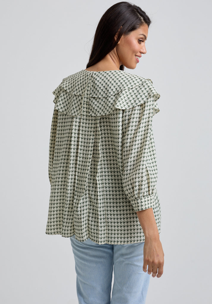 Keira Houndstooth Blouse in Green