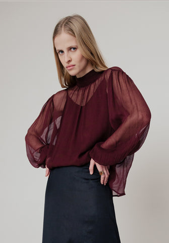 Molly Turtle Neck Blouse In Burgundy